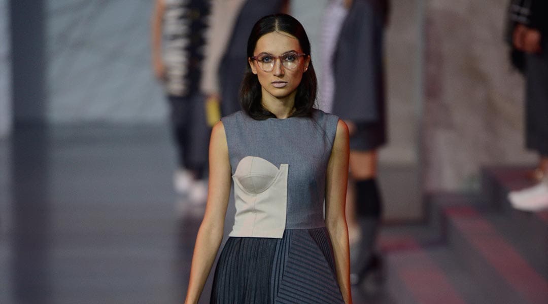Ivarluski Aseron Bench Fashion Week 2018 MEGA