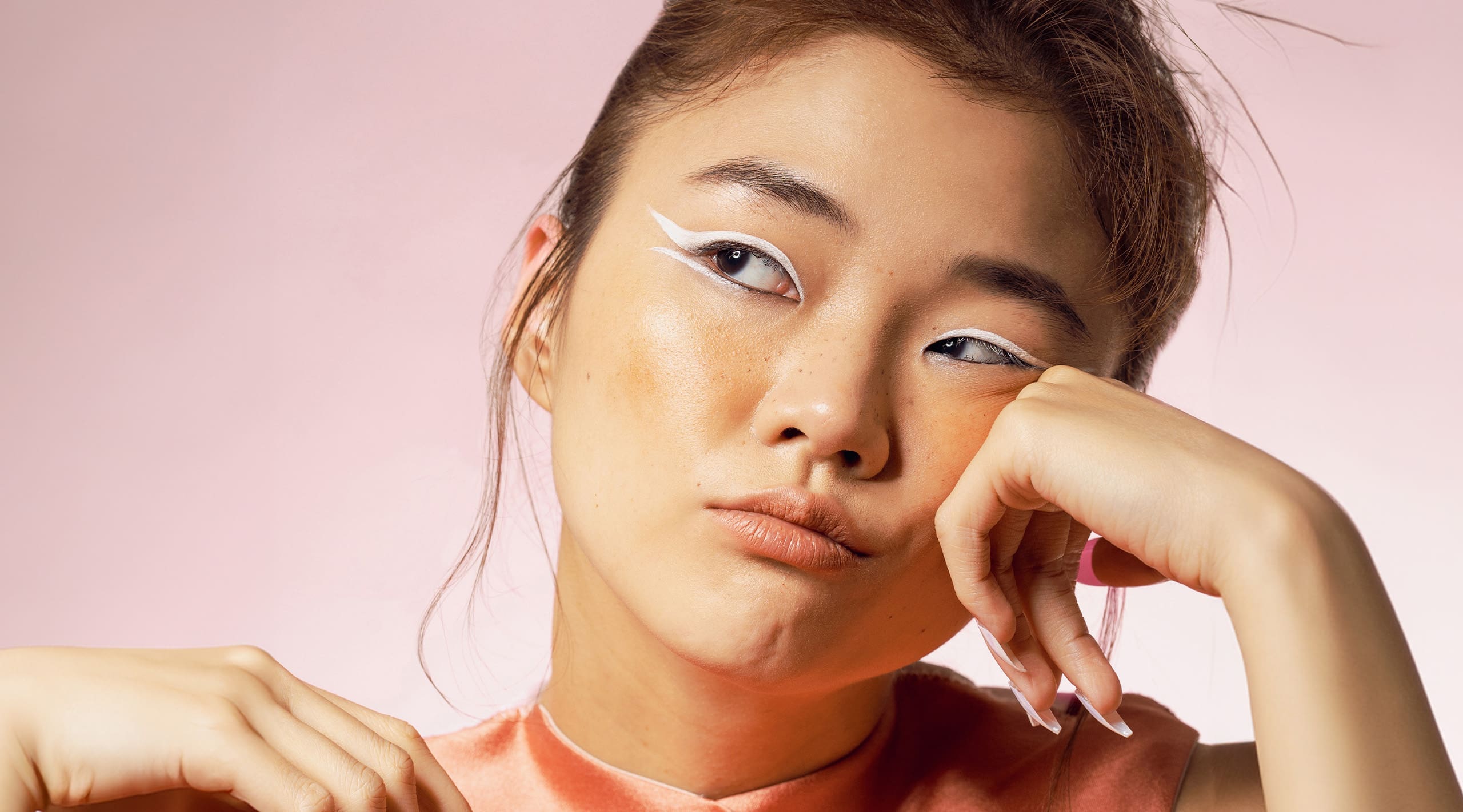 5 Peach Fuzz Colored Beauty Products You Need to Have For 2024