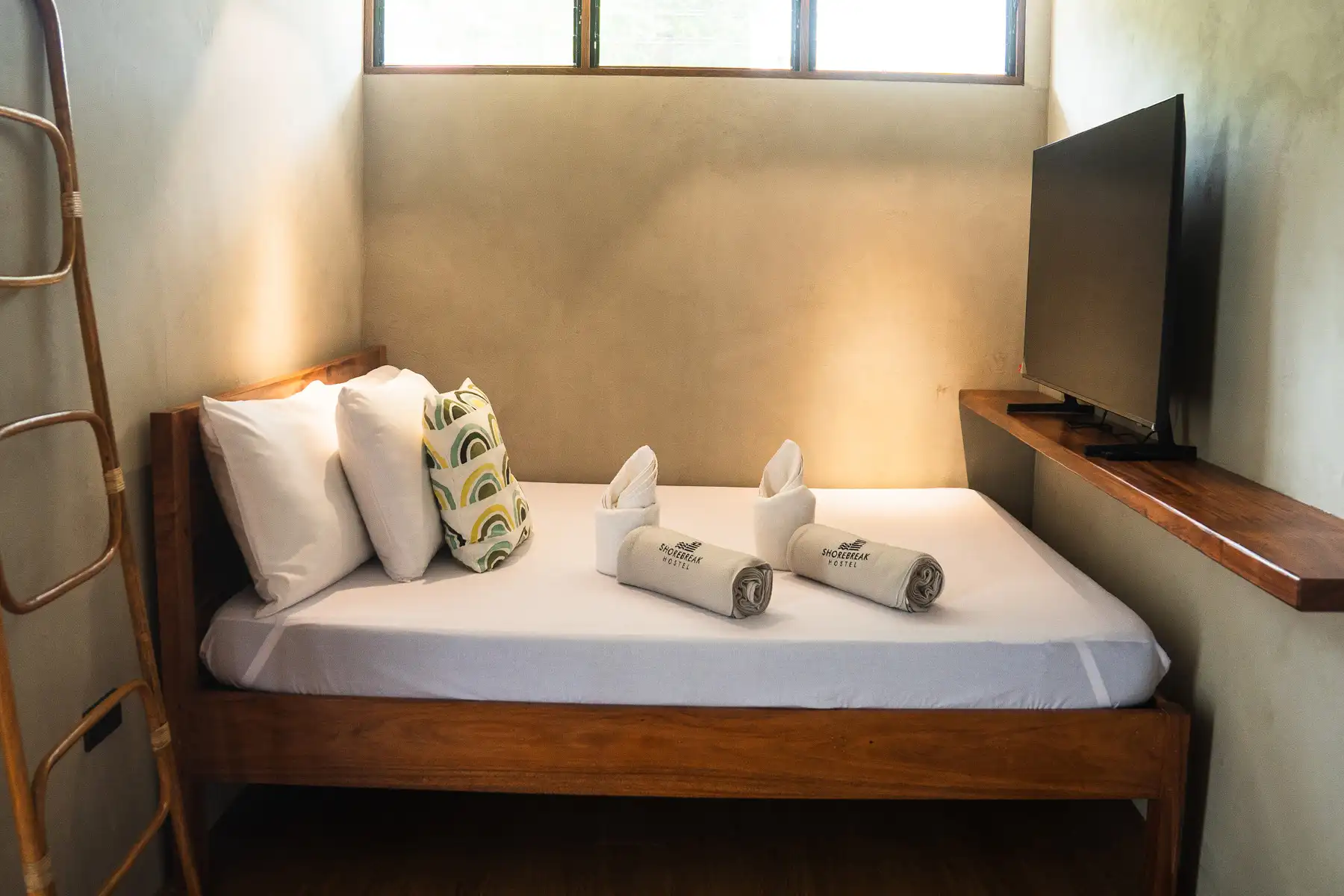 Private Bed Shorebreak Hostel